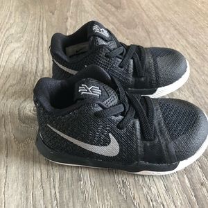 Nike Kyrie 3 Toddler Shoe 6
